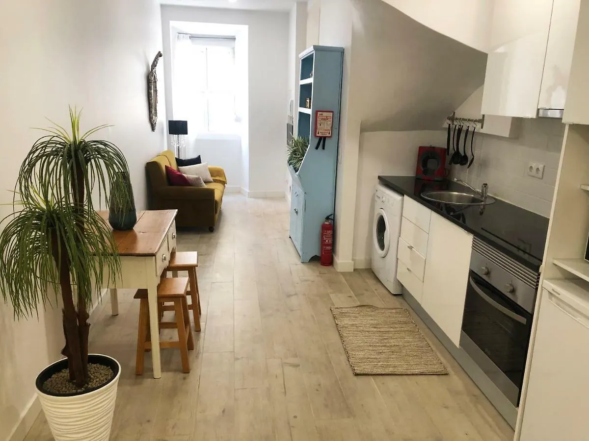 20 Rc - Lisbon City Studio Apartment 0*,  Portugal